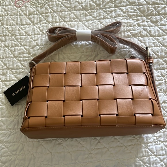 Forever 21 Handbags - Tan crossbody bag